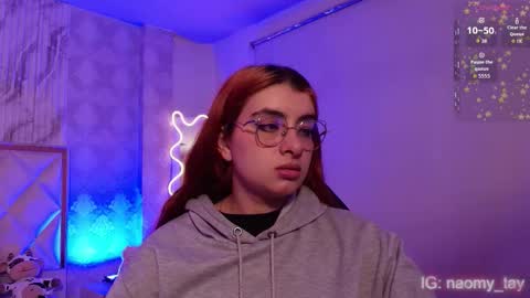 Naomy  online show from 11.22.25