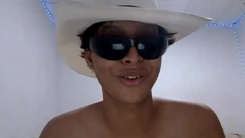 Snapshot of narcisoxmoon chatting on 07.25.26 narcisoxmoon online show from 07.25.26