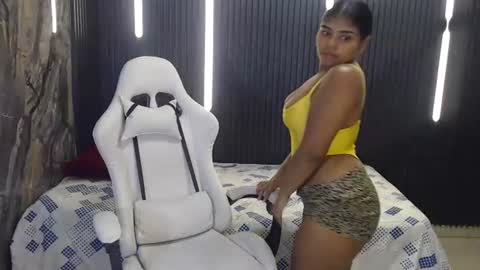 Snapshot of nareya_asha chatting on 07.22.26 NAREYA online show from 07.22.26