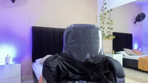 Nascary Fox online show from 11.06.25