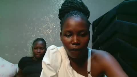 Snapshot of nasha_nei chatting on 04.19.26 Nasha online show from 04.19.26