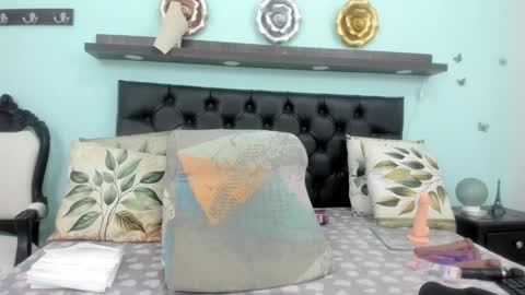 Snapshot of nashira_robert chatting on 02.05.26 Debora online show from 02.05.26