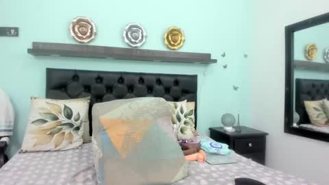 Snapshot of nashira_robert chatting on 02.06.26 Debora online show from 02.06.26