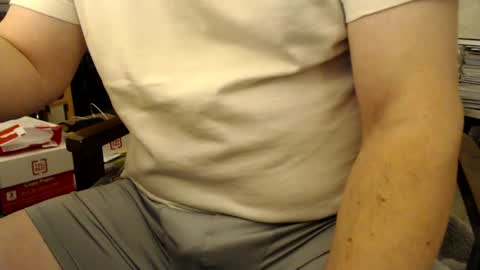 Snapshot of nassauliman chatting on 12.16.24 nassauliman online show from 12.16.24