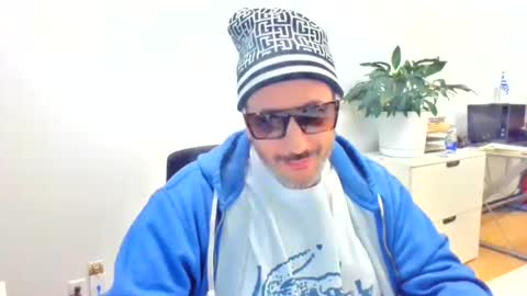 Snapshot of nassobout chatting on 02.12.26 nassobout online show from 02.12.26