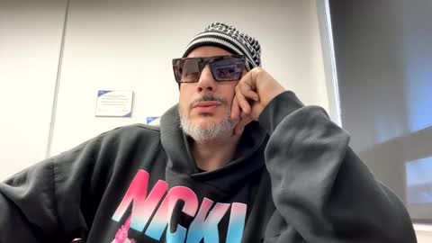 Snapshot of nassobout chatting on 02.26.26 nassobout online show from 02.26.26