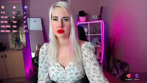 Snapshot of nastasya_cute chatting on 05.11.26 Nastya online show from 05.11.26
