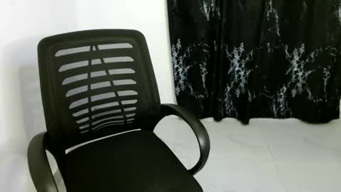 Snapshot of nasty_creamypussyy chatting on 04.11.26 Mila online show from 04.11.26