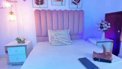 Snapshot of nastyalvanova chatting on 06.17.26 Deisy online show from 06.17.26