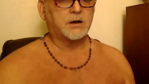 Snapshot of nastydaddyfatcock8 chatting on 02.06.25 Daddy online show from 02.06.25