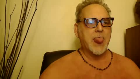 Snapshot of nastydaddyfatcock8 chatting on 02.10.25 Daddy online show from 02.10.25