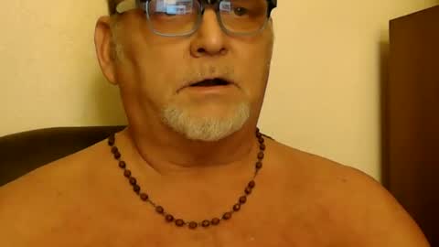 Snapshot of nastydaddyfatcock8 chatting on 02.11.25 Daddy online show from 02.11.25