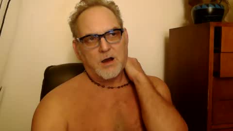Snapshot of nastydaddyfatcock8 chatting on 02.21.25 Daddy online show from 02.21.25