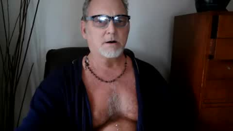 Snapshot of nastydaddyfatcock8 chatting on 02.23.25 Daddy online show from 02.23.25