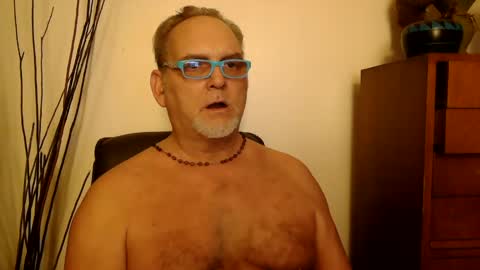 Snapshot of nastydaddyfatcock8 chatting on 03.01.25 Daddy online show from 03.01.25