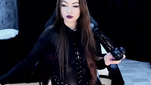 Snapshot of nastykatty_ chatting on 10.10.25 nastykatty_ online show from 10.10.25