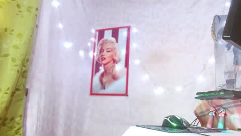 Snapshot of nat_ardient chatting on 06.19.26 Nat ardent online show from 06.19.26