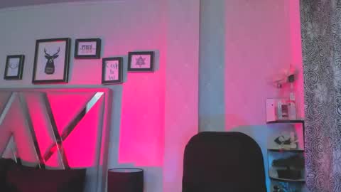 Natacha black online show from 02.19.25