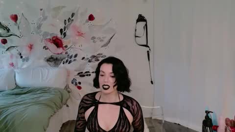 Snapshot of natahsaluxxx chatting on 05.04.26 Natasha Luxxx online show from 05.04.26