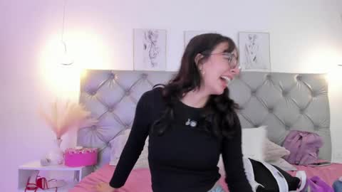 Snapshot of natalhy_ chatting on 04.29.26 natalia online show from 04.29.26