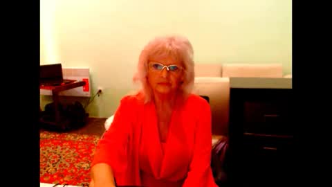 natali online show from 09.28.25