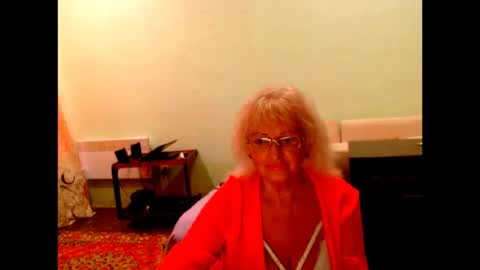 natali online show from 10.15.25