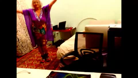 natali online show from 12.20.25