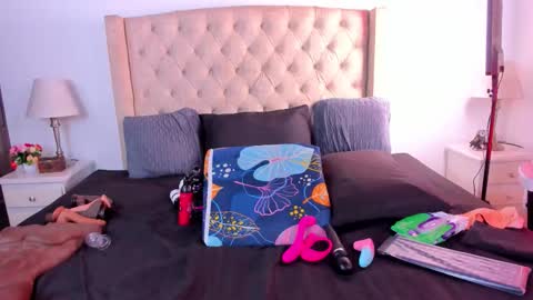 Natalia online show from 09.26.25