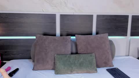 Snapshot of natalia_cruzz chatting on 05.27.26 Nata online show from 05.27.26