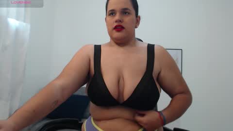 Nathalia online show from 09.16.25
