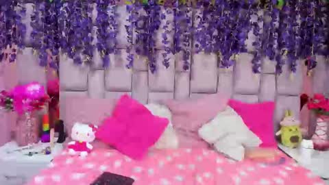 natalia pinkk online show from 12.17.24