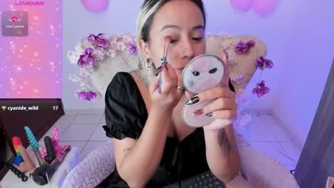Nataliua Henao online show from 10.20.25