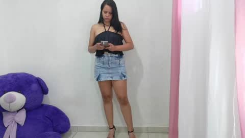 Snapshot of nataliavela chatting on 05.28.26 nataliavela online show from 05.28.26