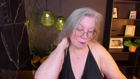 Snapshot of natalicloud chatting on 04.12.26 NataliCloud online show from 04.12.26