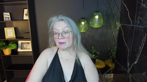 Snapshot of natalicloud chatting on 04.16.26 NataliCloud online show from 04.16.26