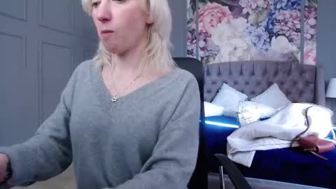 Natalie online show from 02.14.25