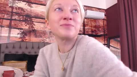 Natalie online show from 11.24.25