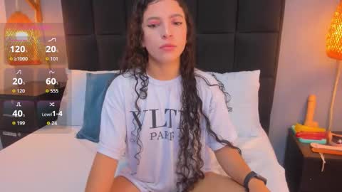 Snapshot of natalie_esmith chatting on 11.22.25 N A T A L I E online show from 11.22.25