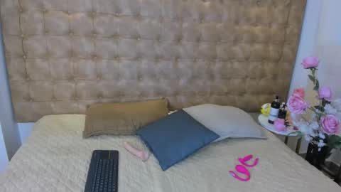   online show from 03.28.26