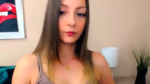 Snapshot of natalie_live chatting on 04.29.26 NatalieSexy online show from 04.29.26