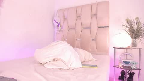  Natalie   online show from 12.18.24