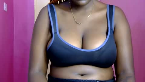 Snapshot of natalie_scarlett chatting on 09.15.25 Natalie online show from 09.15.25