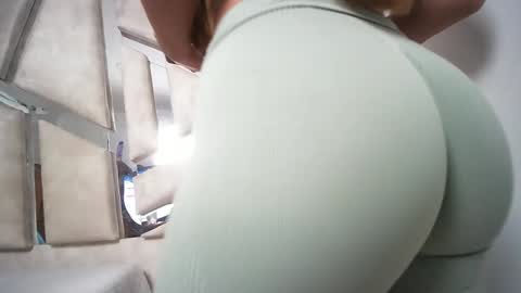 Natalye foster online show from 02.12.25