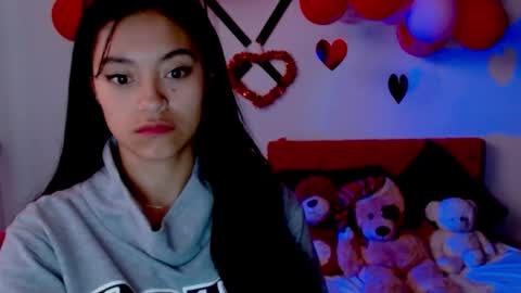 Nataly Escobar online show from 02.24.25