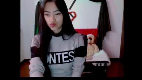 Nataly Escobar online show from 03.03.25