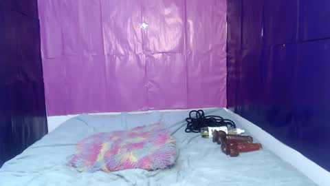 Snapshot of natascha_2023 chatting on 12.14.24 natascha_2023 online show from 12.14.24