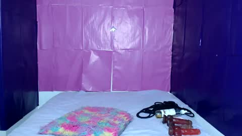 Snapshot of natascha_2023 chatting on 01.22.25 natascha_2023 online show from 01.22.25