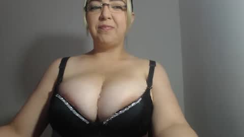 Snapshot of natasha9_ chatting on 12.17.24 NATTY online show from 12.17.24