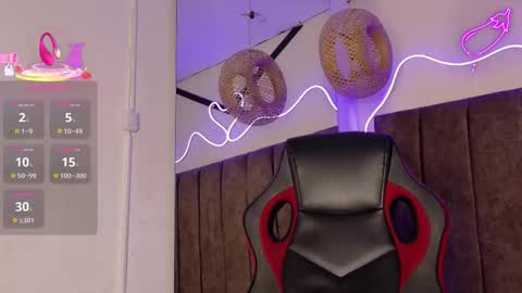 Snapshot of natasha__black chatting on 10.26.25 Natasha online show from 10.26.25