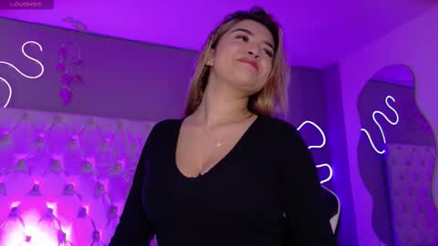 Snapshot of natasha__black chatting on 11.03.25 Natasha online show from 11.03.25